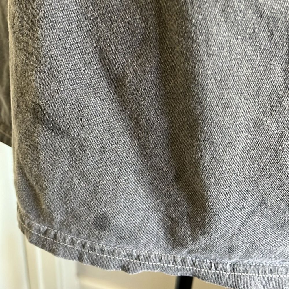 David Bowie Distressed Gray Graphic Shirt - Picture 8 of 9